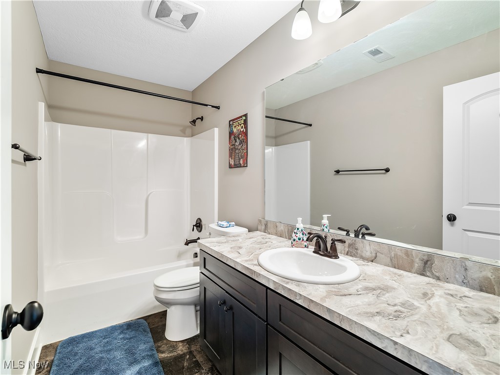 6475 Horizon Drive, Valley City, Ohio image 45