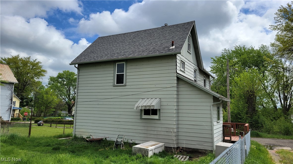 825 Wade Avenue, Alliance, Ohio image 3