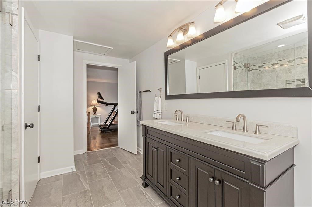 Van Sweringen Sub 45 - Residential Lease