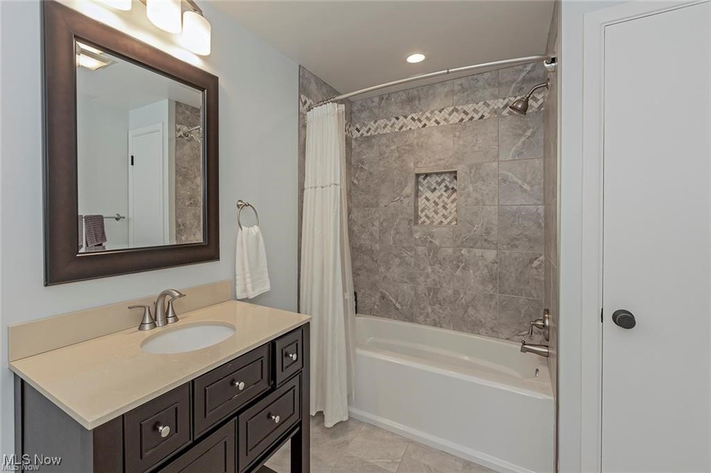 Van Sweringen Sub 45 - Residential Lease