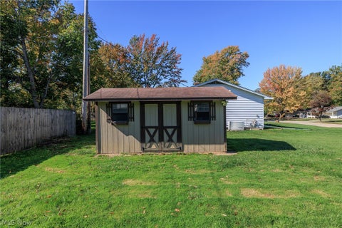 Tiny photo for 6472 Lafayette Drive, Mentor, OH 44060 (MLS # 5252554)