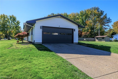 Tiny photo for 6472 Lafayette Drive, Mentor, OH 44060 (MLS # 5252554)