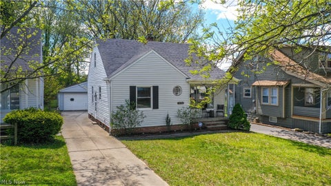 Homes For Sale - 14902 James Avenue<br/> Maple Heights, OH 44137