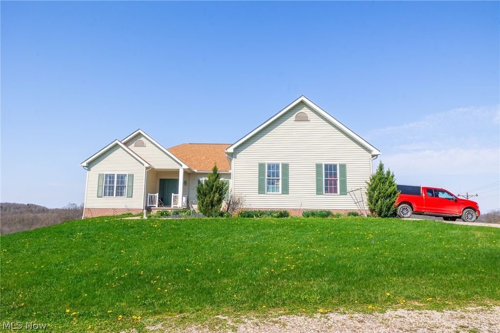 Photo of 3730 Rice Rd RD SW, New Philadelphia, OH 44663 (MLS # 5205541)