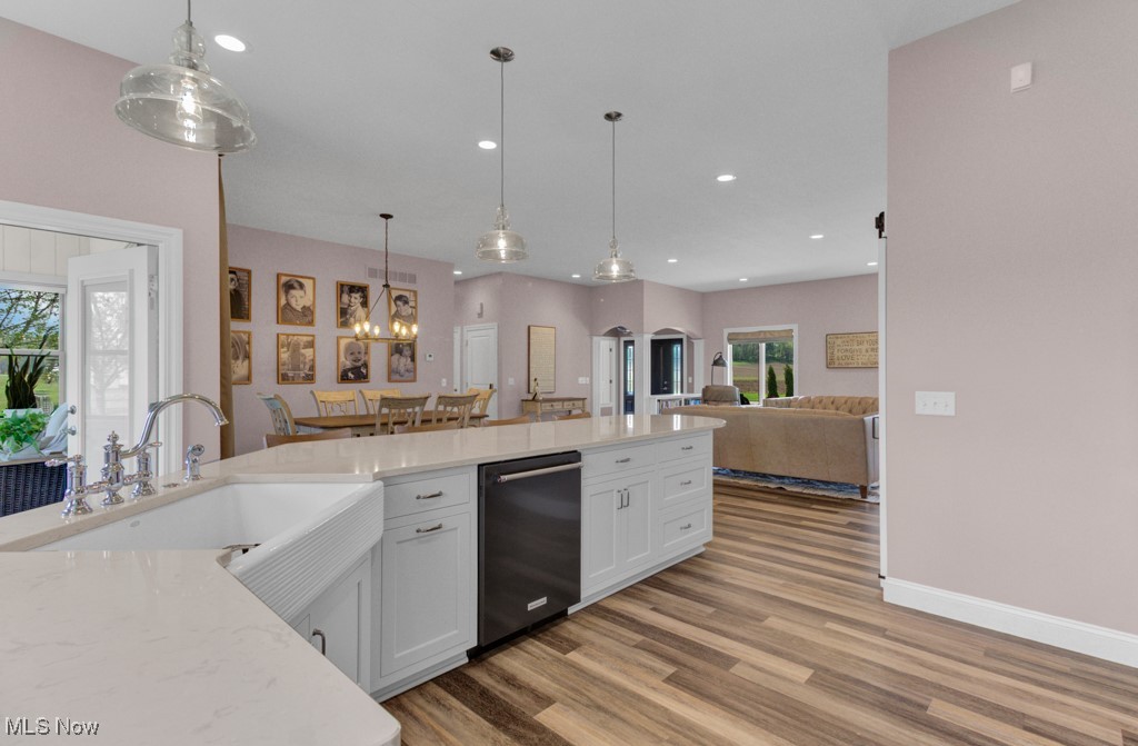 8050 Avalon Road, Malvern, Ohio image 11