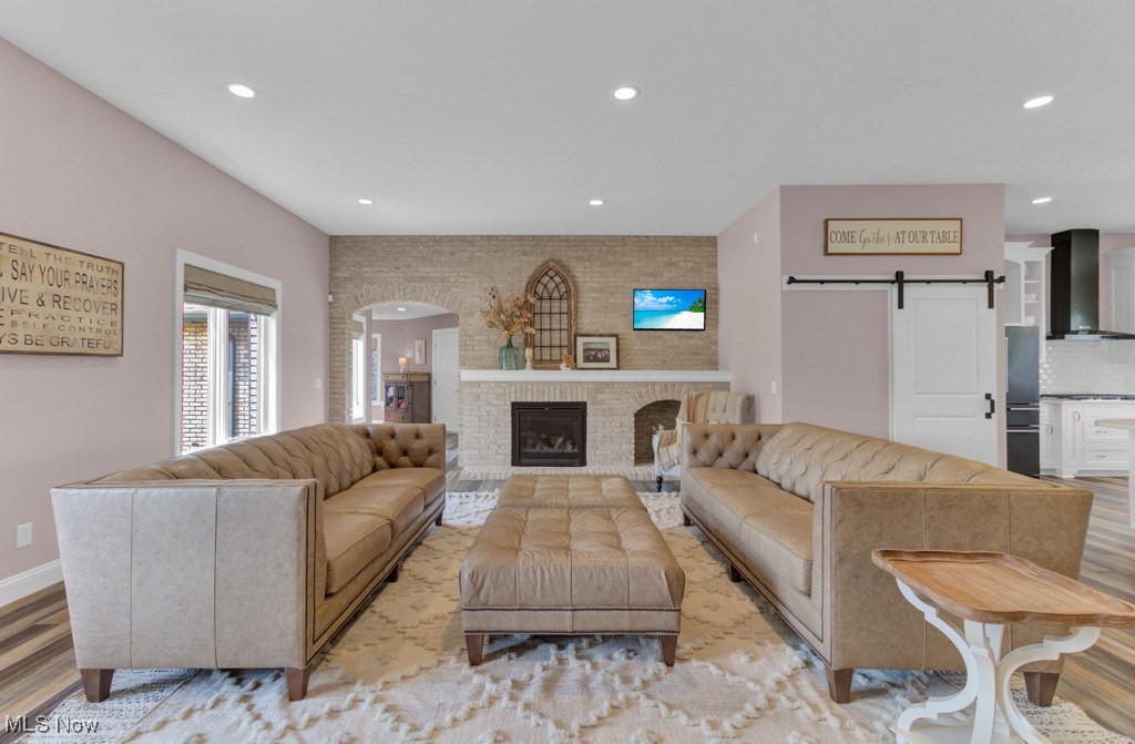 8050 Avalon Road, Malvern, Ohio image 8