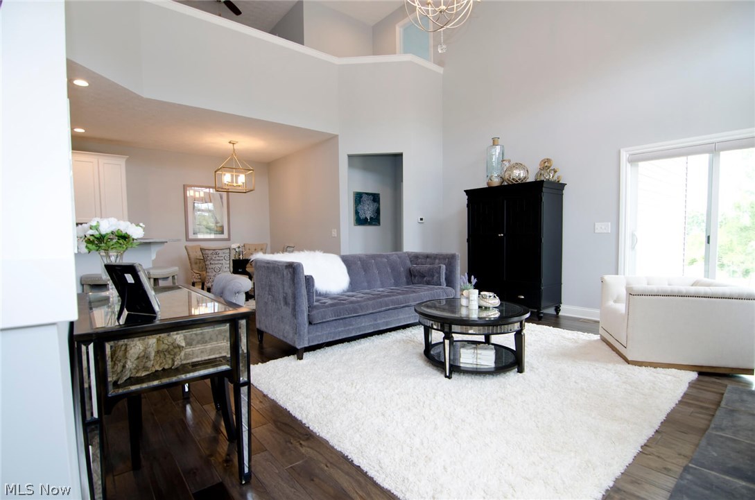 Retreat At Lake Medina - Residential