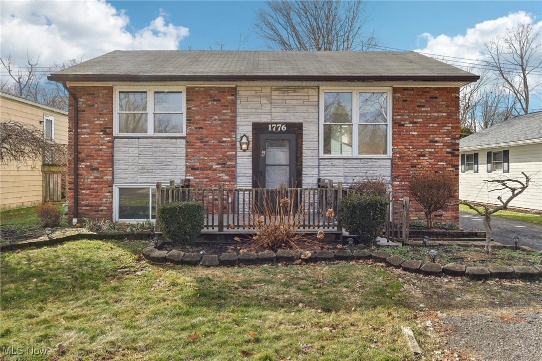 1776 Falkirk Road, Madison, Ohio image 1