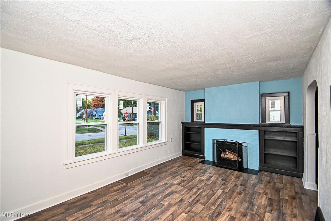 Ravenna Bldg Co - Residential