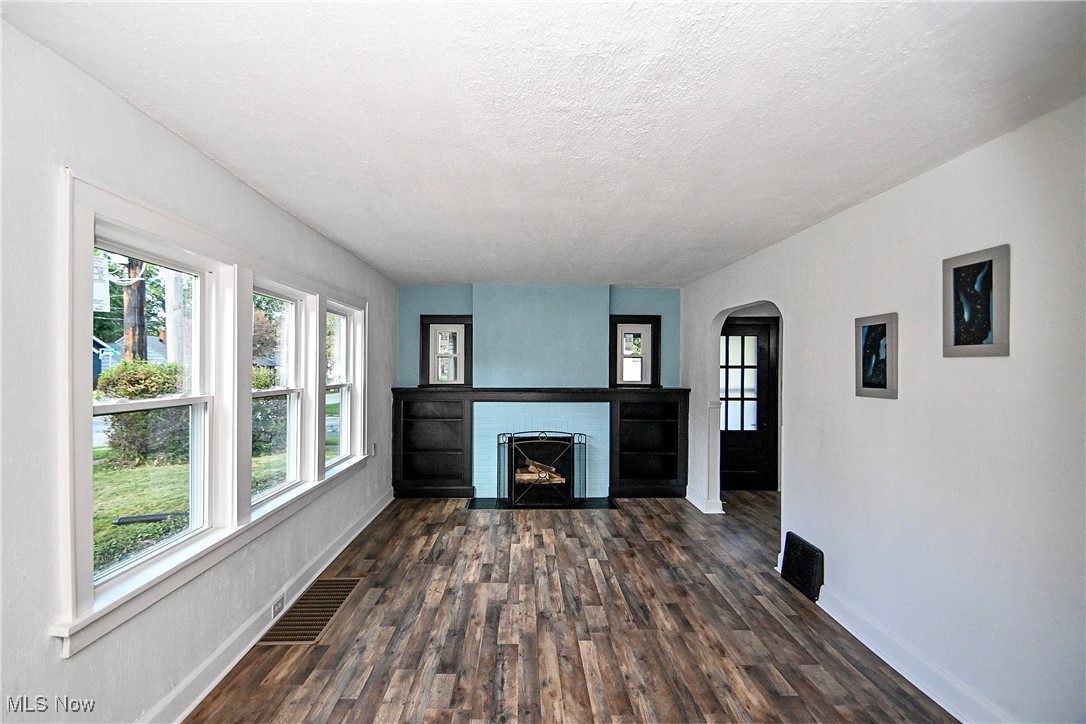 Ravenna Bldg Co - Residential