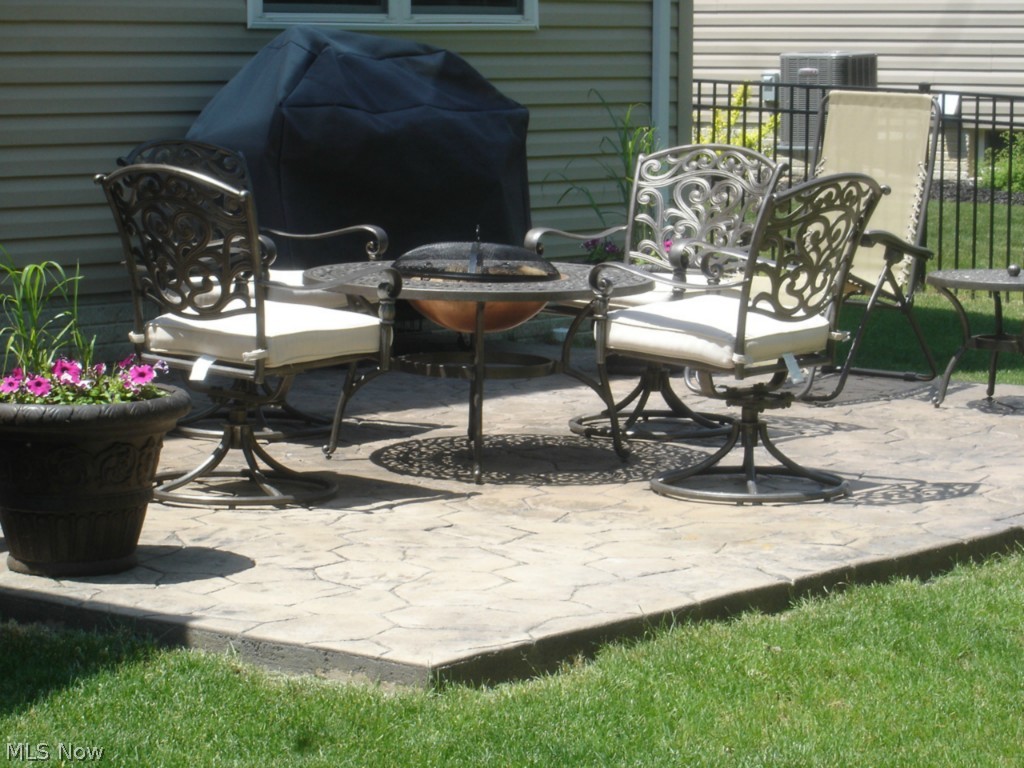 Woods of Schneider Reserve - Residential