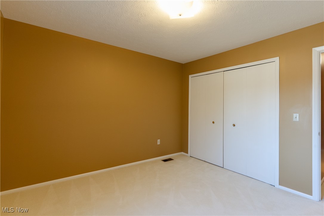 7154 Village Drive, Mentor, Ohio image 21