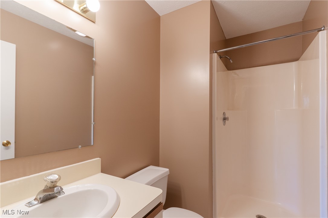 7154 Village Drive, Mentor, Ohio image 18