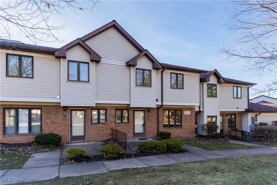 7154 Village Drive, Mentor, Ohio image 1