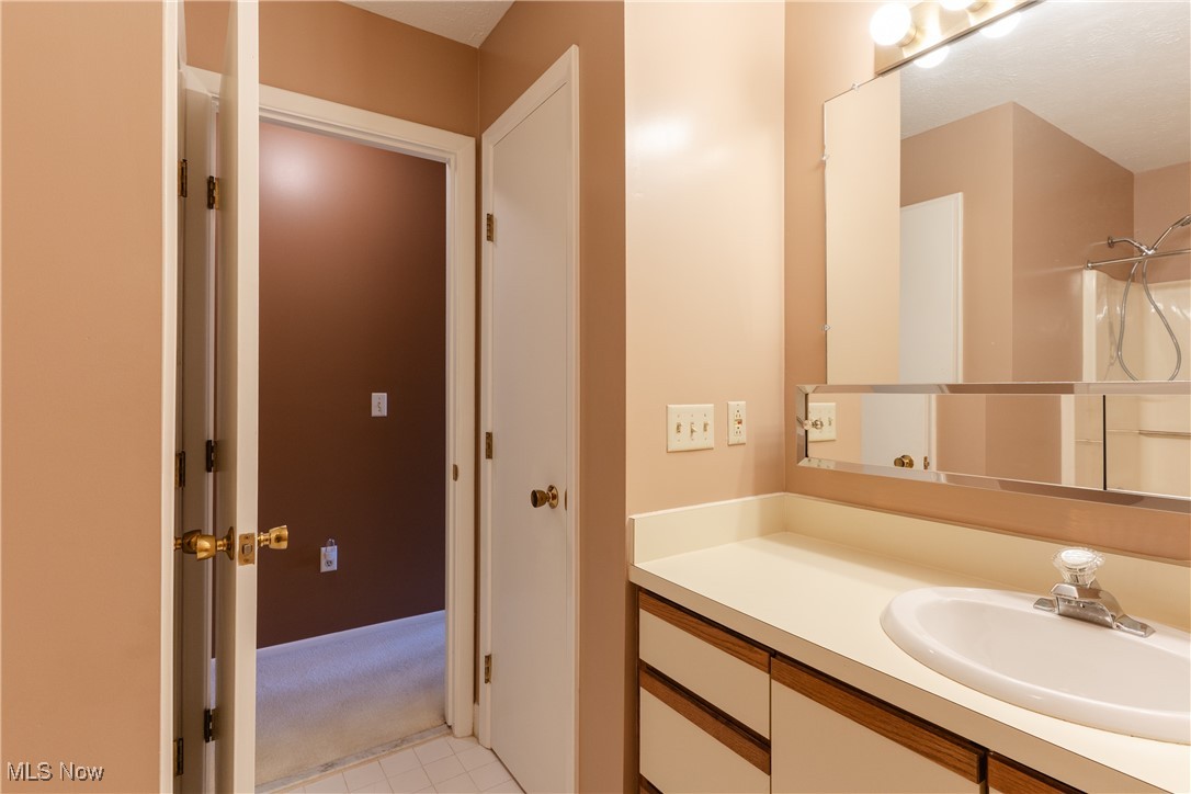 7154 Village Drive, Mentor, Ohio image 22