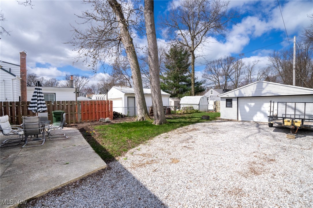 37725 Willow Drive, Eastlake, Ohio image 4