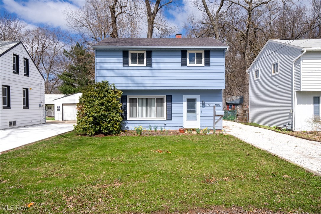 37725 Willow Drive, Eastlake, Ohio image 2