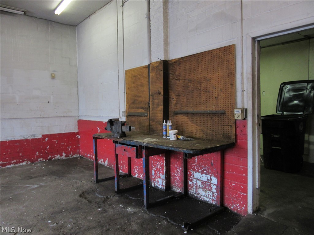 Cleveland, Ohio 44103, United States, ,Commercial,Active,53994