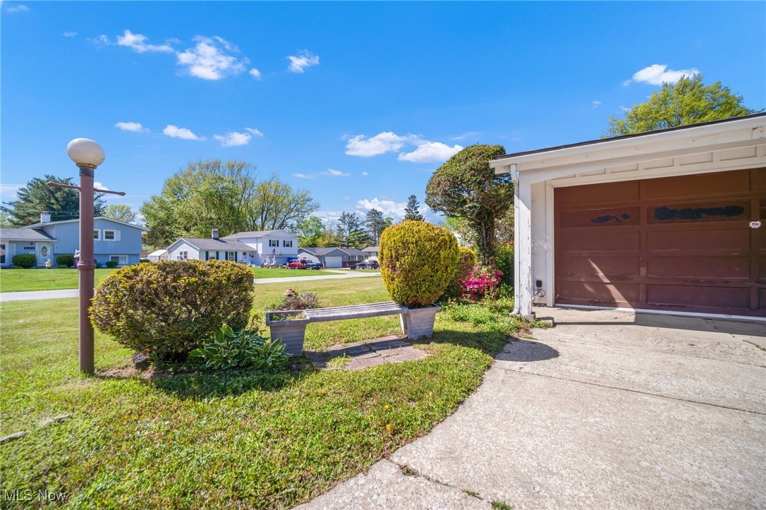 6193 Firwood Road, Mentor, Ohio image 40