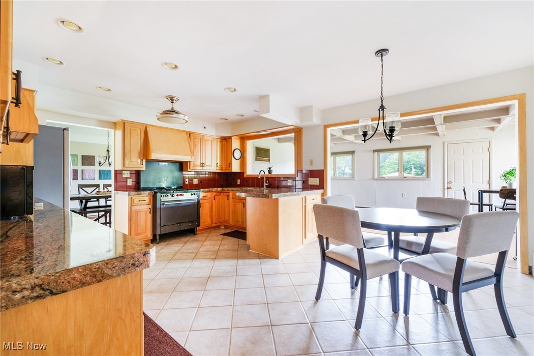 2545 Knollwood Avenue, Poland, Ohio image 17
