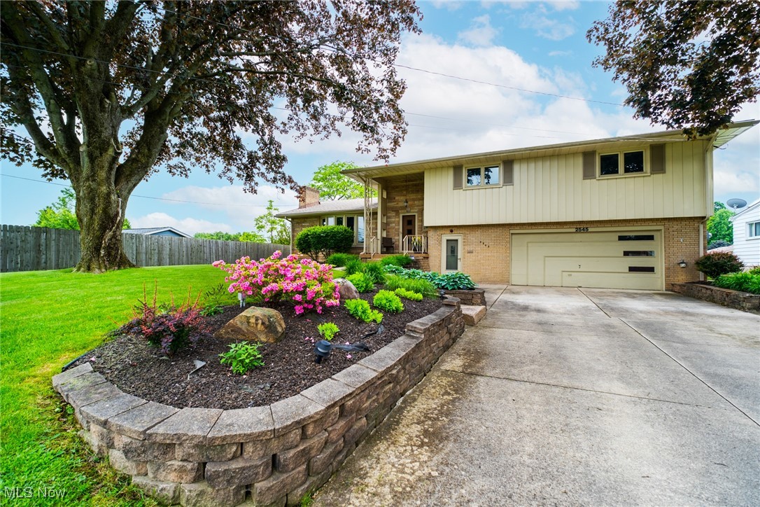 2545 Knollwood Avenue, Poland, Ohio image 3
