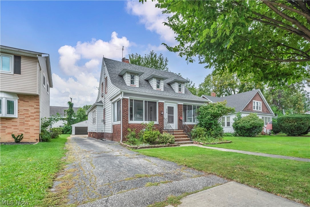 170 E 194th Street