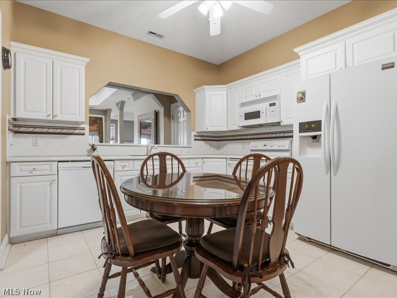 Vienna, West Virginia, 26105, United States, 6 Bedrooms Bedrooms, ,6 BathroomsBathrooms,Residential,Active,2043275