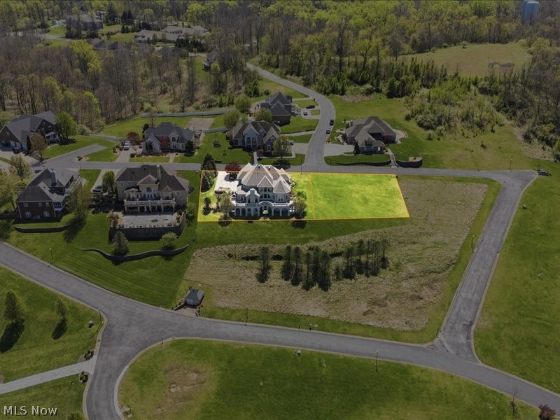 Vienna, West Virginia, 26105, United States, 6 Bedrooms Bedrooms, ,6 BathroomsBathrooms,Residential,Active,2043275