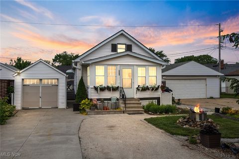 7702 Snow Road, Parma, OH 44129 - #: 5127473