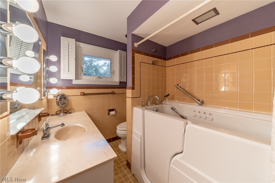 Andersons Clarendon Ave Al - Residential