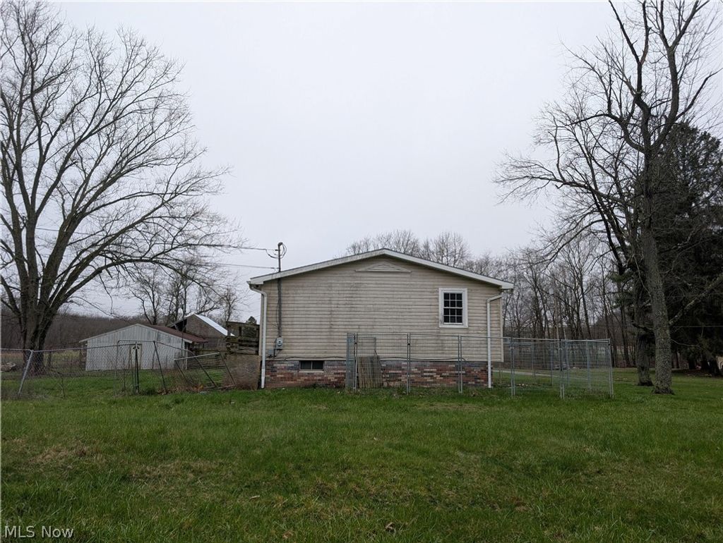 Photo of 17594 Buzzard Road, Wellsville, OH 43968 (MLS # 5198154)