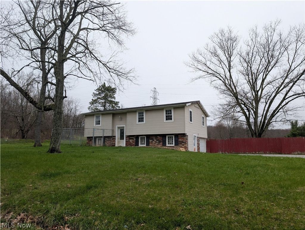 Photo of 17594 Buzzard Road, Wellsville, OH 43968 (MLS # 5198154)