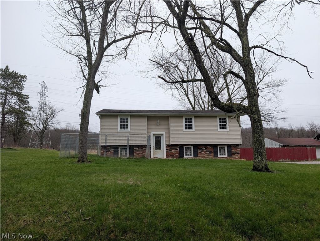 Photo of 17594 Buzzard Road, Wellsville, OH 43968 (MLS # 5198154)