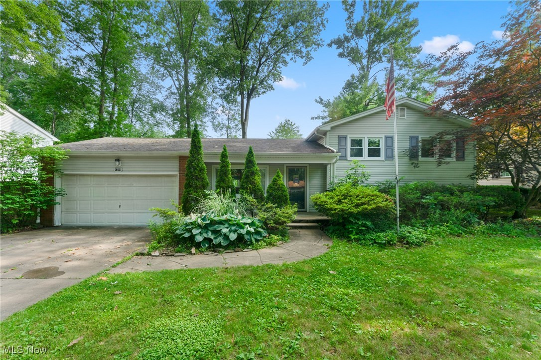 Charming Split-Level with Potential in Austintown Schools!
Discover this inviting split-level home in Austintown School District. Featuring 3 bedrooms, 1.5 baths, and a 2-car attached garage, this home is perfect for anyone looking for both comfort and room to grow.
Enjoy cooking and entertaining in the beautifully remodeled kitchen with granite countertops and updated cabinetry. The home has been thoughtfully expanded with a large family room addition and a versatile bonus room—ideal for a home office, playroom, or future fourth bedroom.
The lower level offers even more space with a second cozy family room and walkout access to the backyard, making indoor-outdoor living a breeze. Whether you're looking to move right in or add your personal touch, this home offers endless potential to make it your own.
Don't miss out—schedule your private showing today and imagine the possibilities!