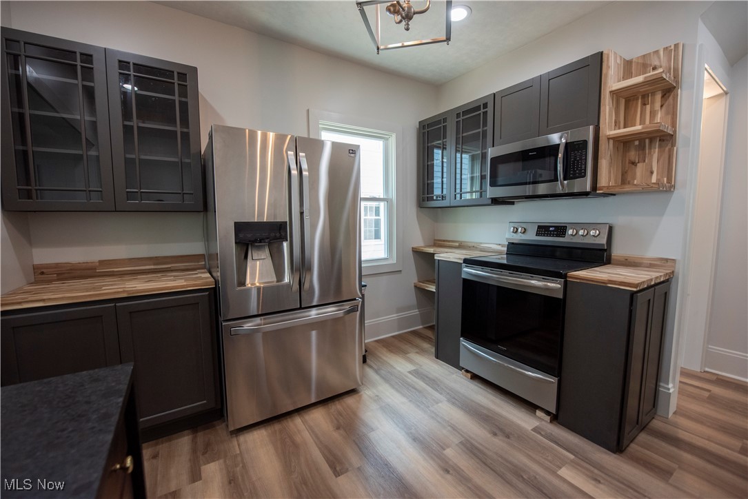 1341 Summit Avenue, Lakewood, Ohio image 11