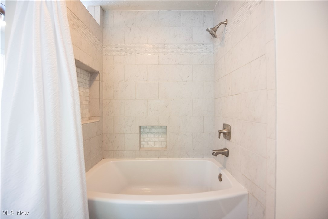 1341 Summit Avenue, Lakewood, Ohio image 31