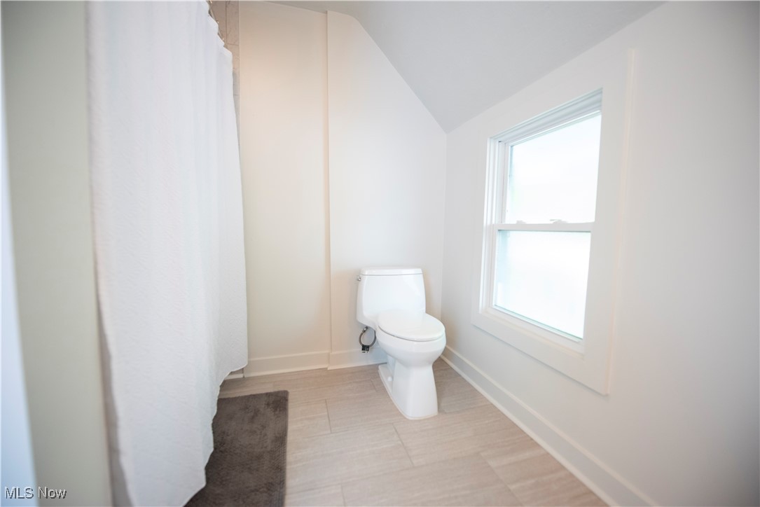 1341 Summit Avenue, Lakewood, Ohio image 32