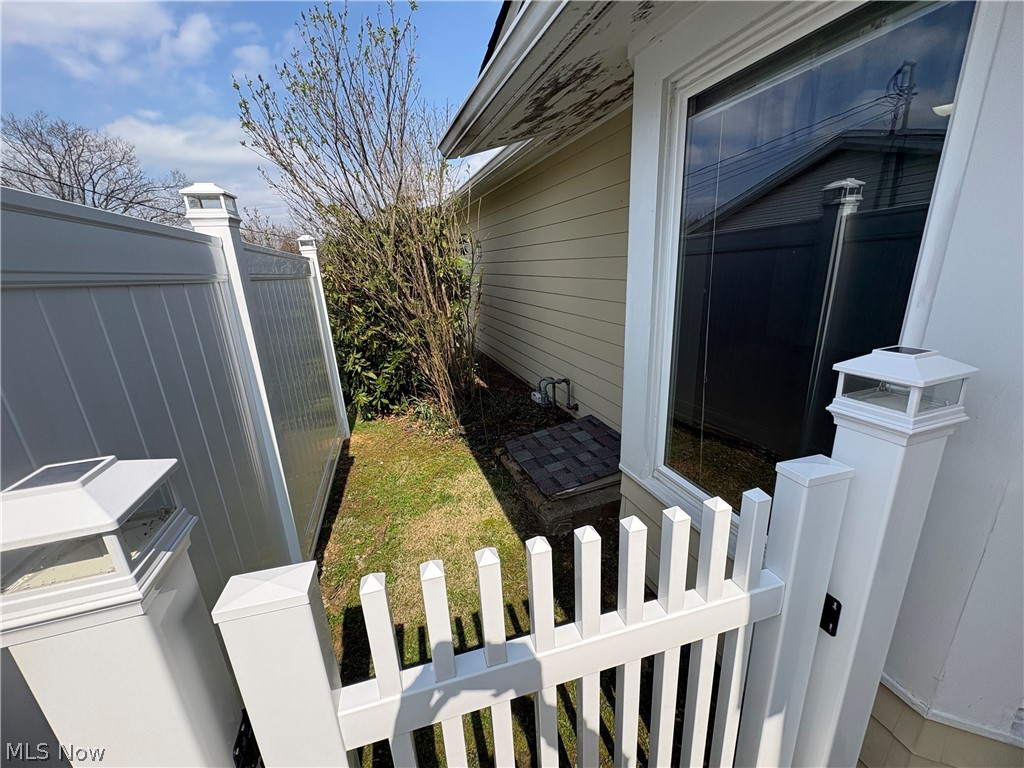 Bett Mar - Residential