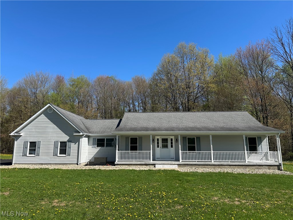 5869 Amy Boyle Road, Brookfield, Ohio image 1