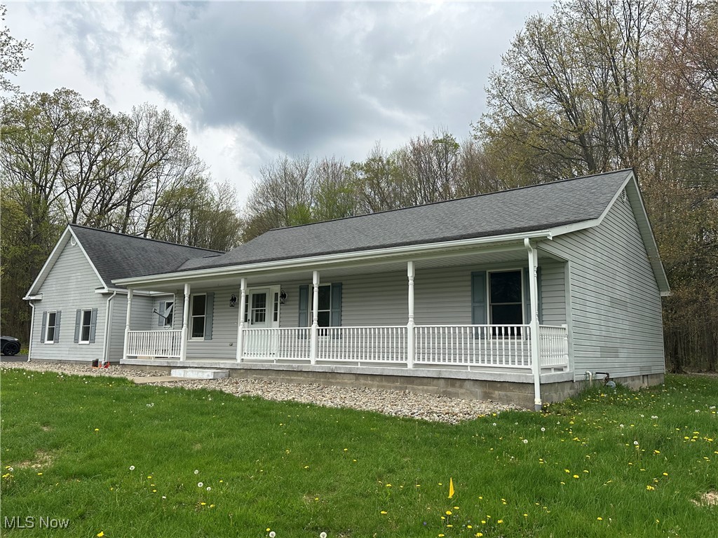 5869 Amy Boyle Road, Brookfield, Ohio image 27