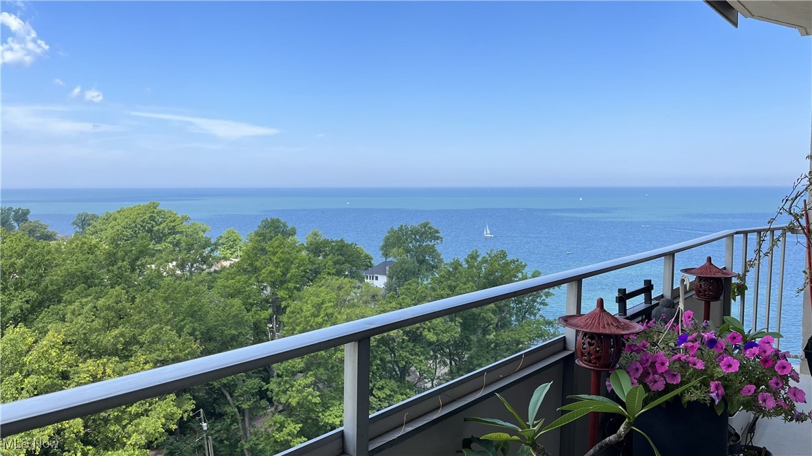 The Carlyle - Residential