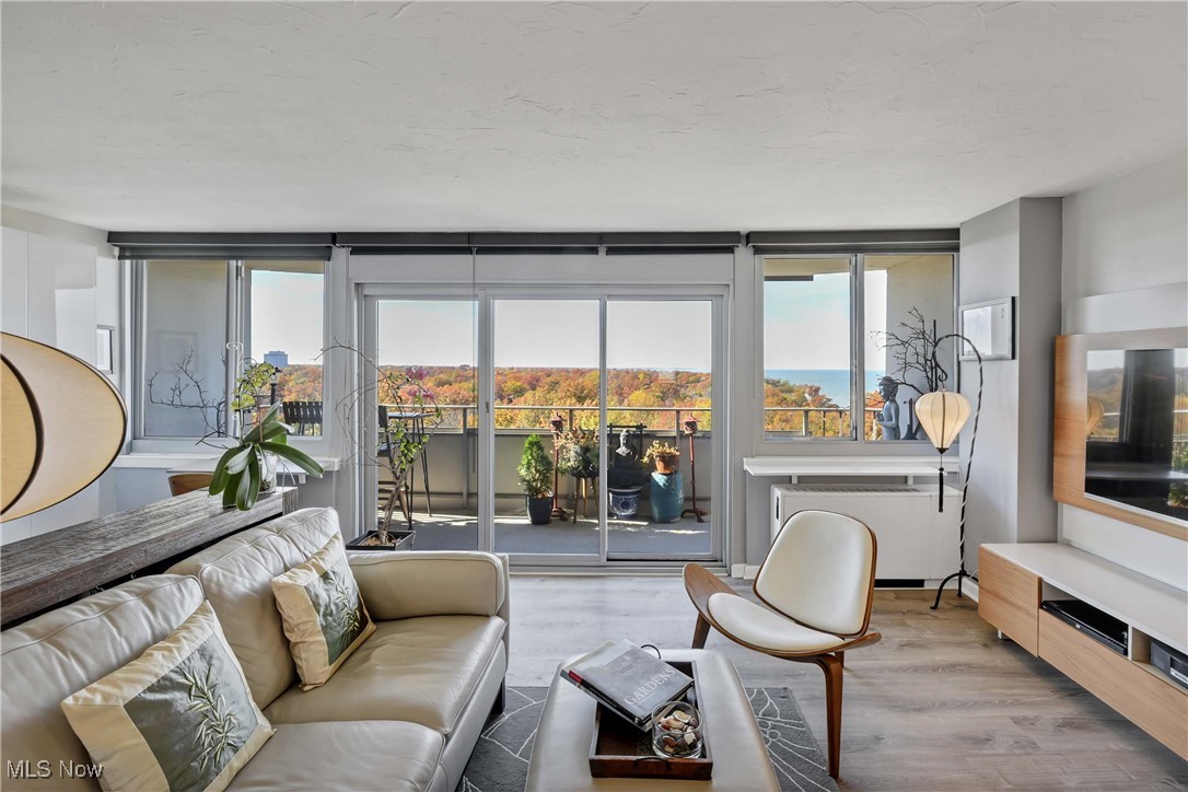 The Carlyle - Residential