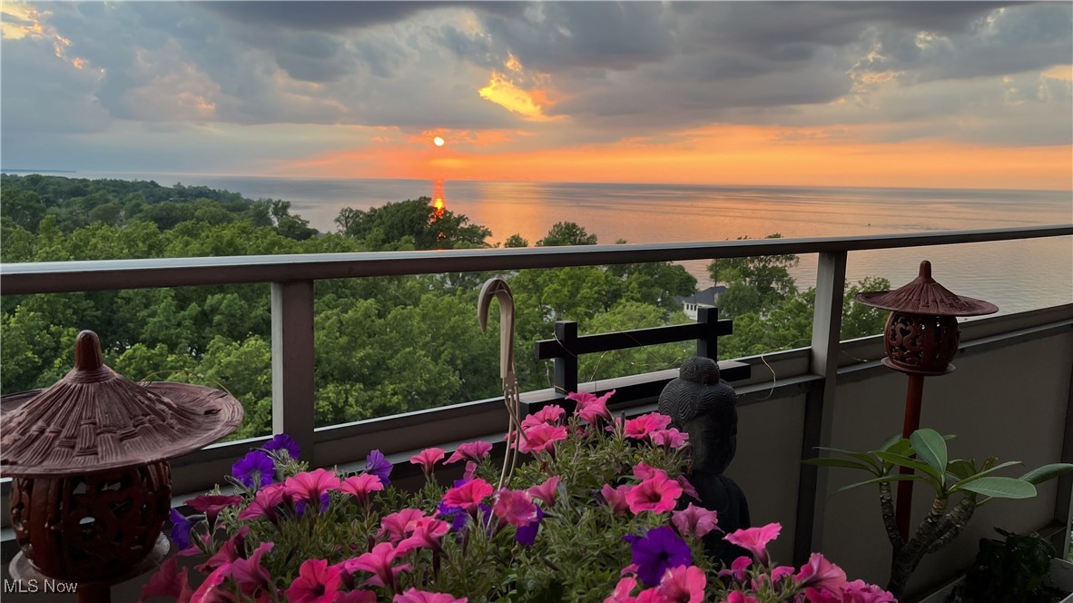 The Carlyle - Residential