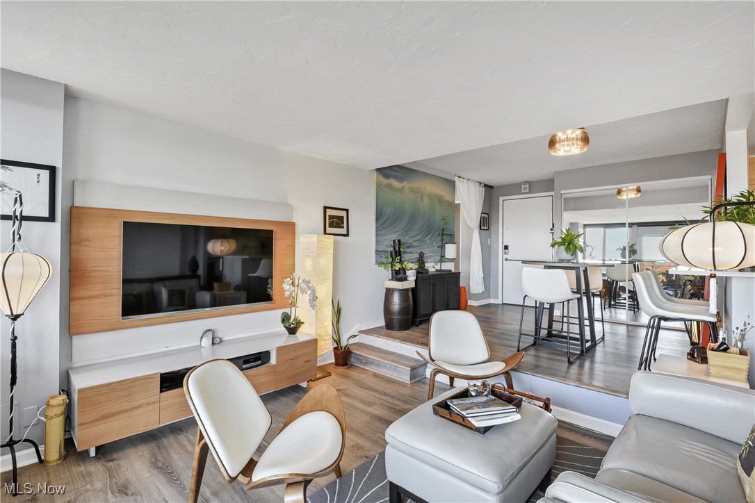 The Carlyle - Residential