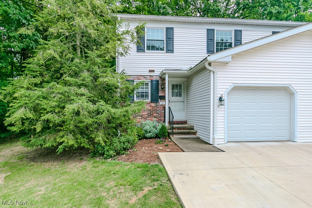 Carriage Hill Chagrin 02 Condo - Residential
