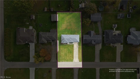 Tiny photo for 5172 Calla Avenue NW, Warren, OH 44483 (MLS # 5255810)