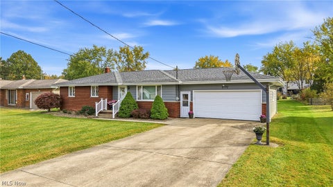Tiny photo for 5172 Calla Avenue NW, Warren, OH 44483 (MLS # 5255810)