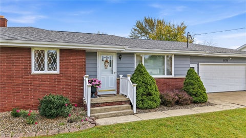 Tiny photo for 5172 Calla Avenue NW, Warren, OH 44483 (MLS # 5255810)