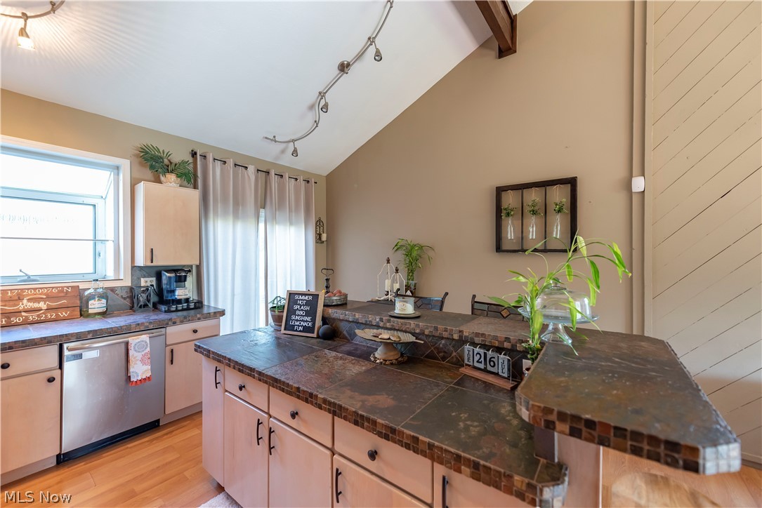 Drake Dev Inc Estates - Residential