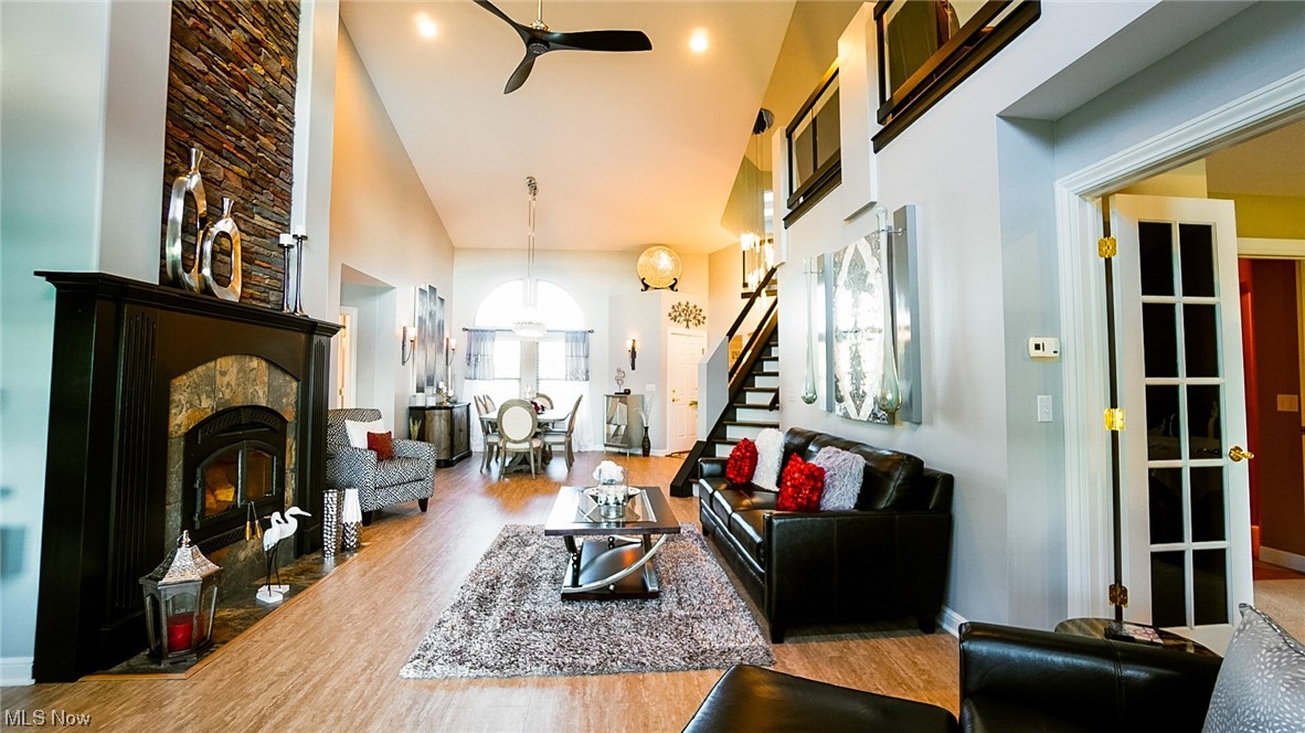 Back Bay/Arrowhead Condo - Residential